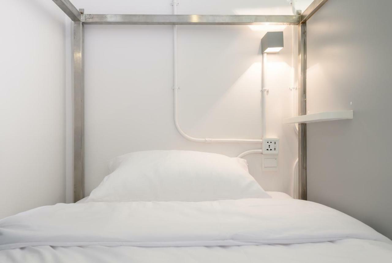 Rest Is More Hostel Bangkok Luaran gambar
