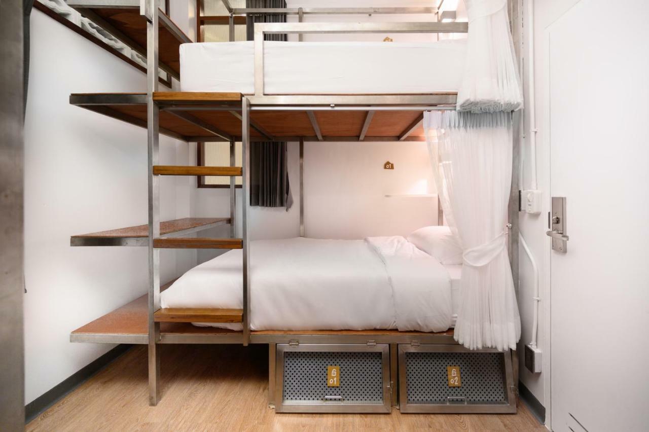 Rest Is More Hostel Bangkok Luaran gambar