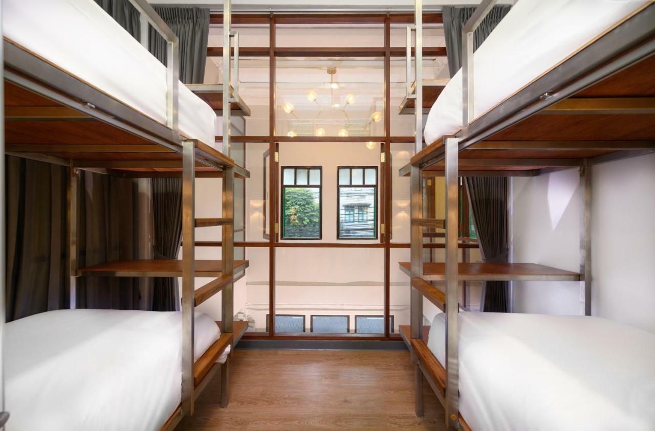 Rest Is More Hostel Bangkok Luaran gambar